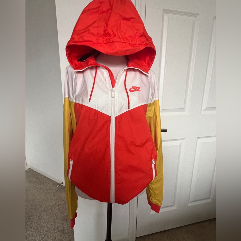 Nike Hooded Jacket - Picture 7 of 9